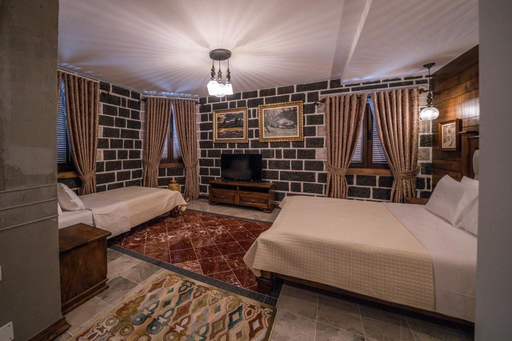 Korca Boutique Hotel Exterior photo