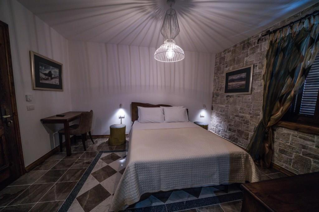 Korca Boutique Hotel Exterior photo