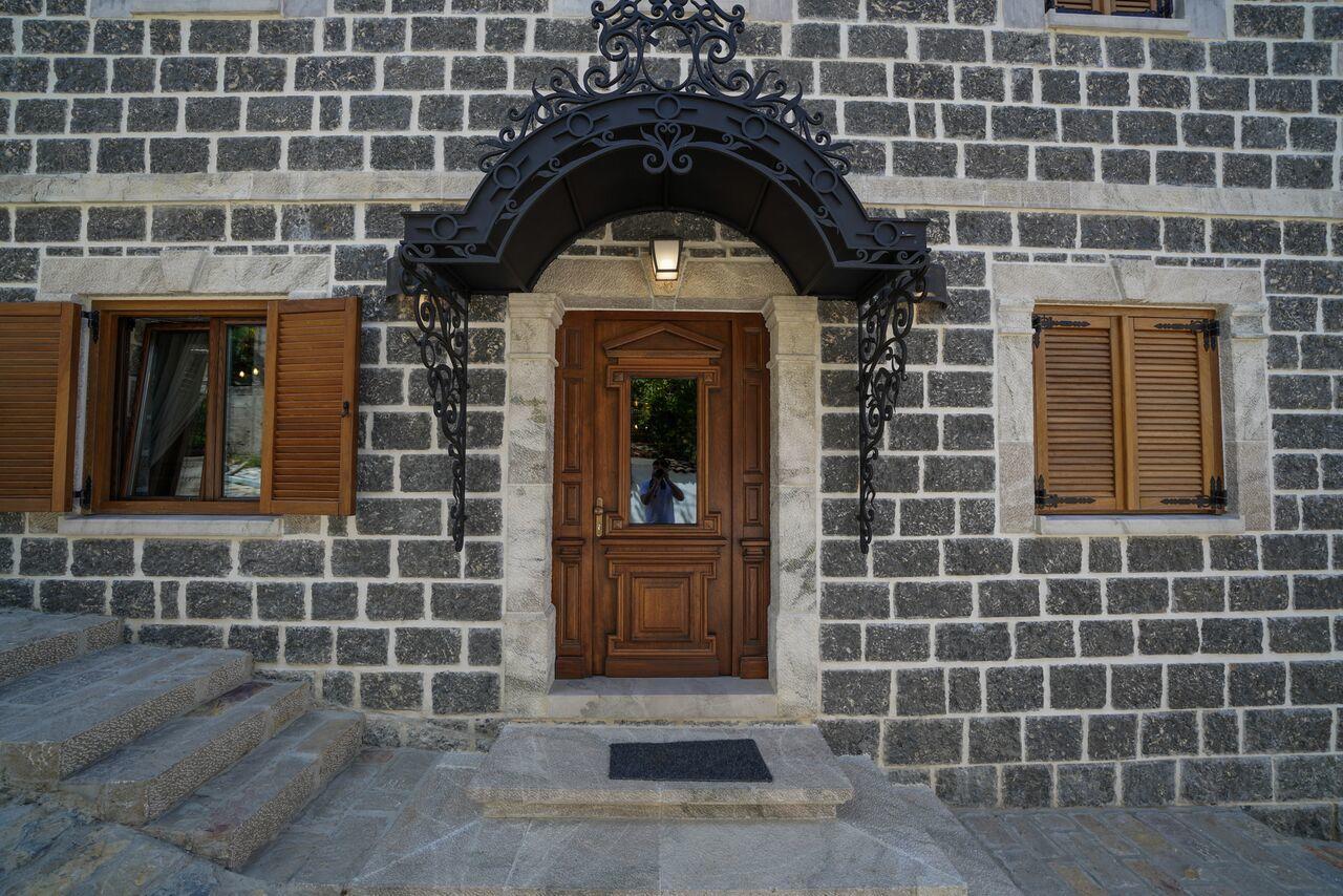 Korca Boutique Hotel Exterior photo